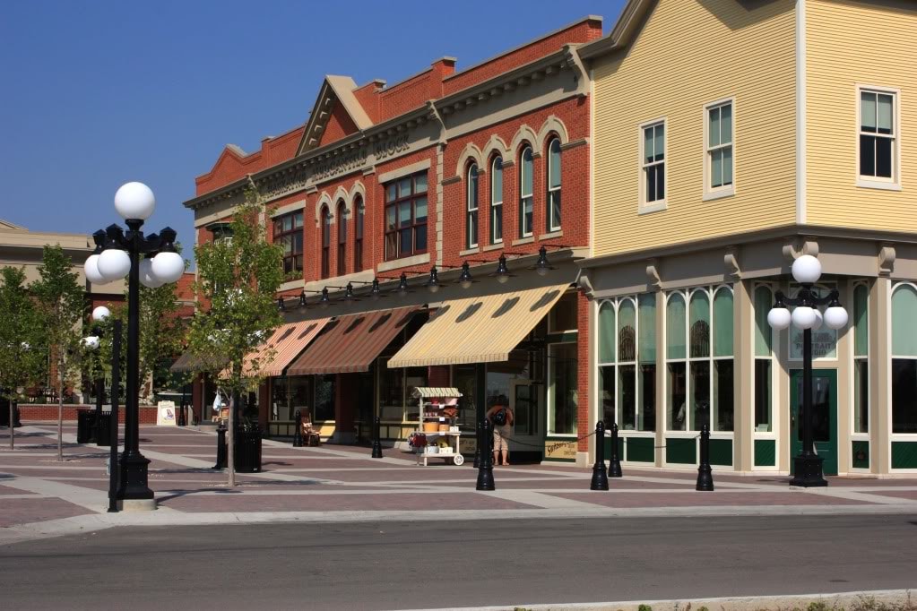 Commercial building with EIFS cladding